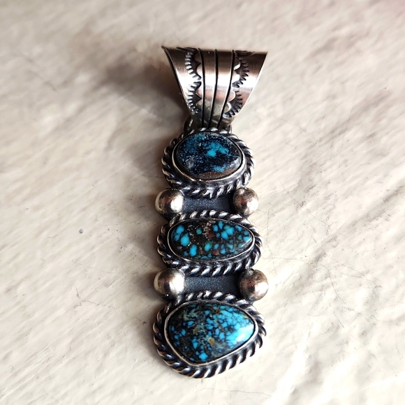 Amazing NWOT Native American Navajo 3 Stone Turquoise Pendant 💙 - Picture 4 of 11
